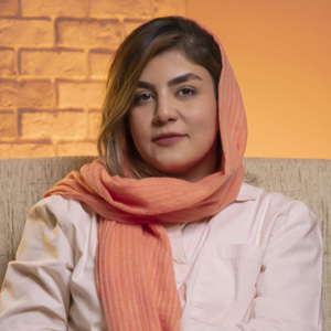 فرناز حمیدپور کارشناس ارشد مدیریت کارآفرینی